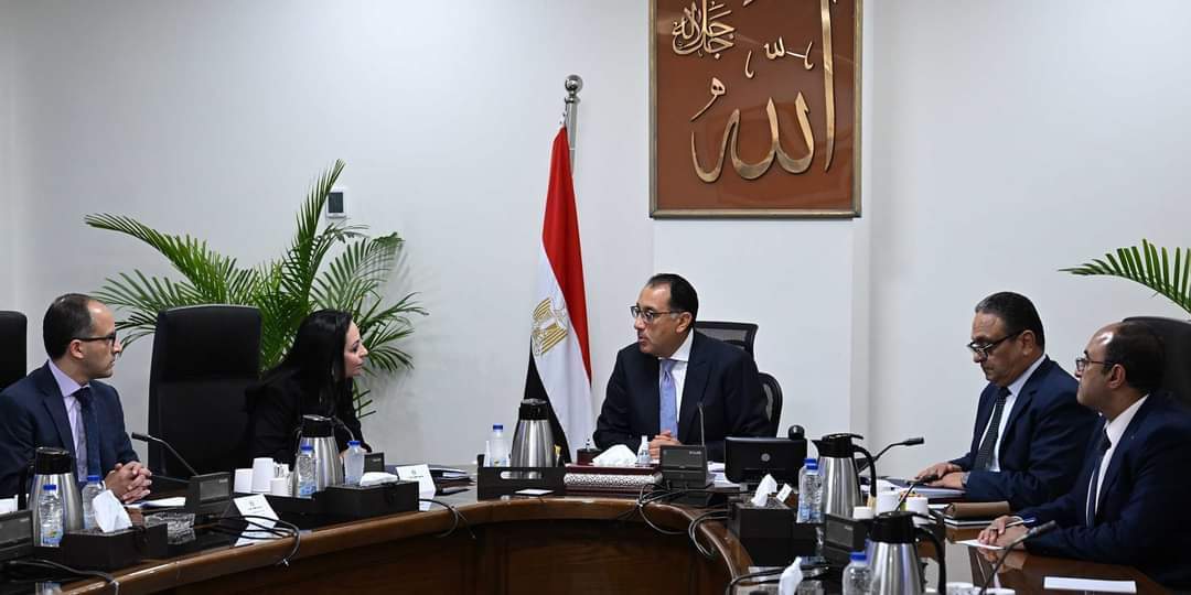 مدبولى يستعرض مع وزيرة التضامن الخطة التنفيذية للوزارة