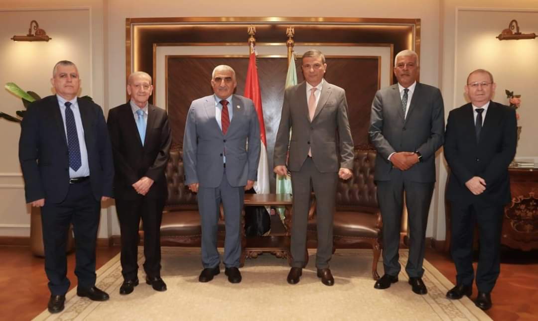 وزير الزراعة يبحث مع مدير "أكساد"المشروعات المشتركة والتعاون فى حصد مياه الأمطار واستنباط الأصناف متحملة الملوحة 