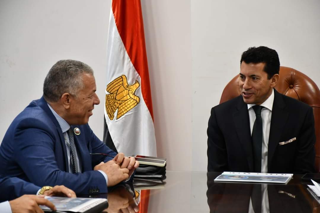 وزير الشباب يلتقى أعضاء التحالف الدولى للمصريين بالخارج 