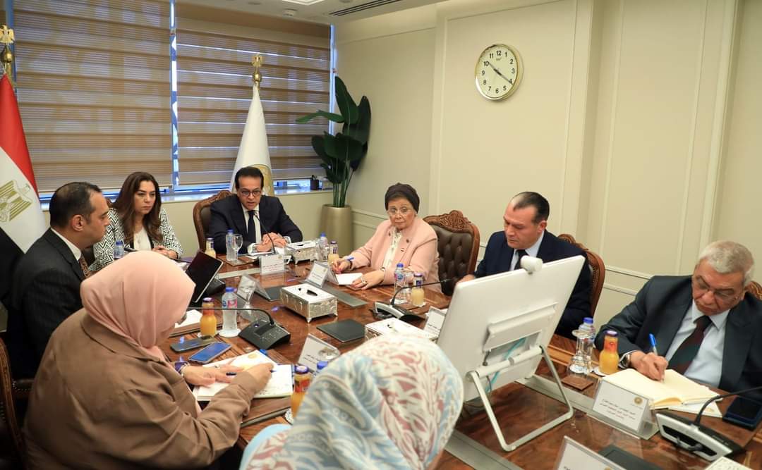 عبد الغفار : ملف الصحة والسكان وتنمية الأسرة يأتى على رأس أولويات العمل