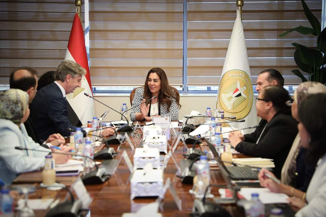 وزيرة التنمية المحلية تبحث مع الممثل المقيم لبرنامج الأمم المتحدة الإنمائئ مجالات التعاون المشترك