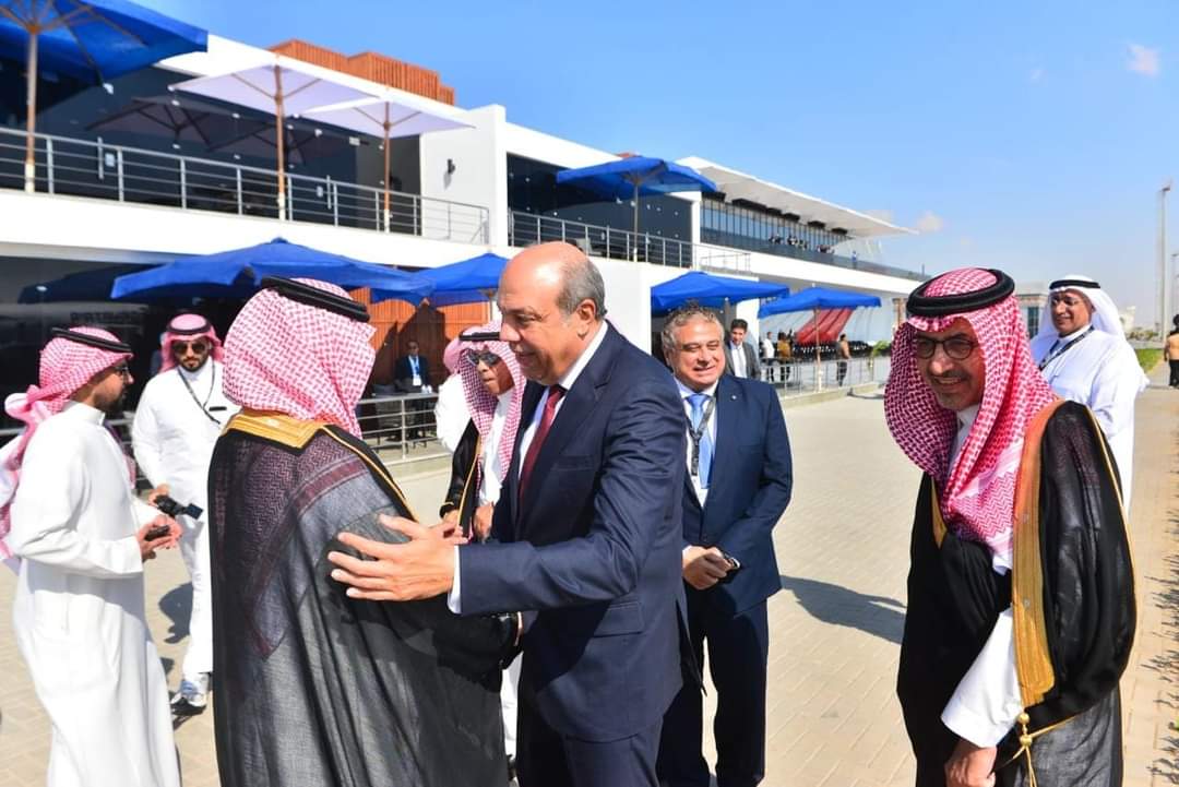 الحفنى يلتقى برئيس الهيئة العامة للطيران المدنى بالسعودية