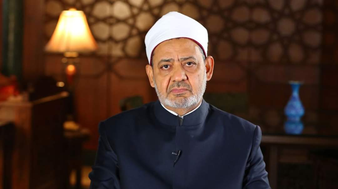شيخ الأزهر يرحب بمبادرة رئيس الجمهورية "بداية جديدة لبناء الإنسان"