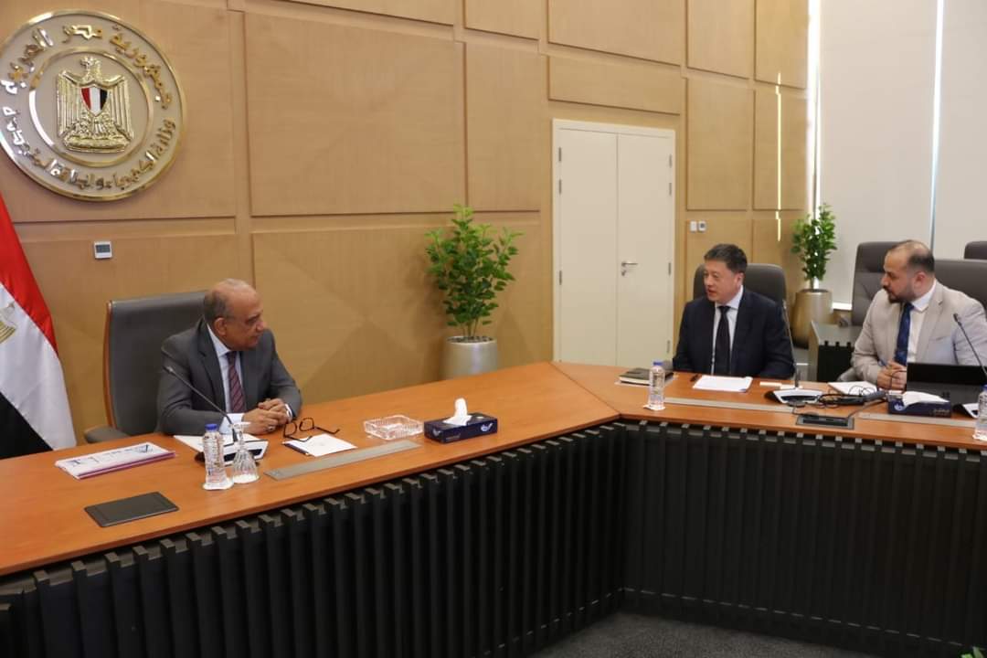 وزير الكهرباء يبحث مع شركة "CEE الصينية " التعاون فى التصنيع المحلي وتكنولوجيا الضخ والتخزين وتطوير الشبكة