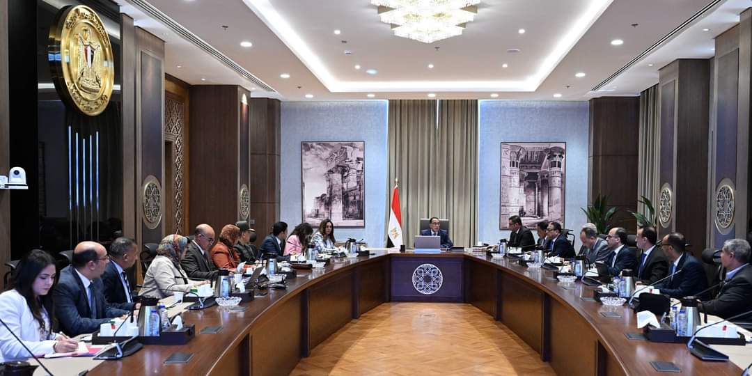 رئيس الوزراء يتابع مستجدات موقف تنفيذ المرحلة الأولى من مشروع تنمية مدينة رأس الحكمة