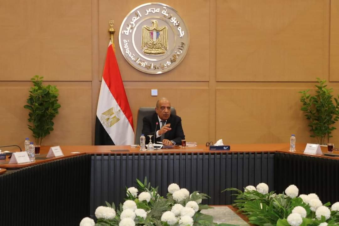 وزير الكهرباء : لجان من "الوزارة "والقابضة "لتحسين الأداء وكفاءة التشغيل وجودة الخدمات