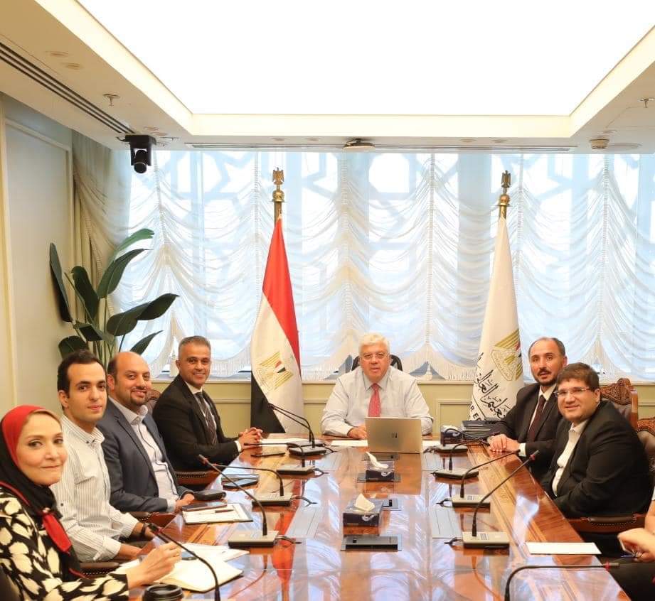 عاشور : دور مؤسسة شباب القادة مهم في تنمية قدرات الشباب وتزويدهم بالمهارات اللازمة لمواجهة التحديات