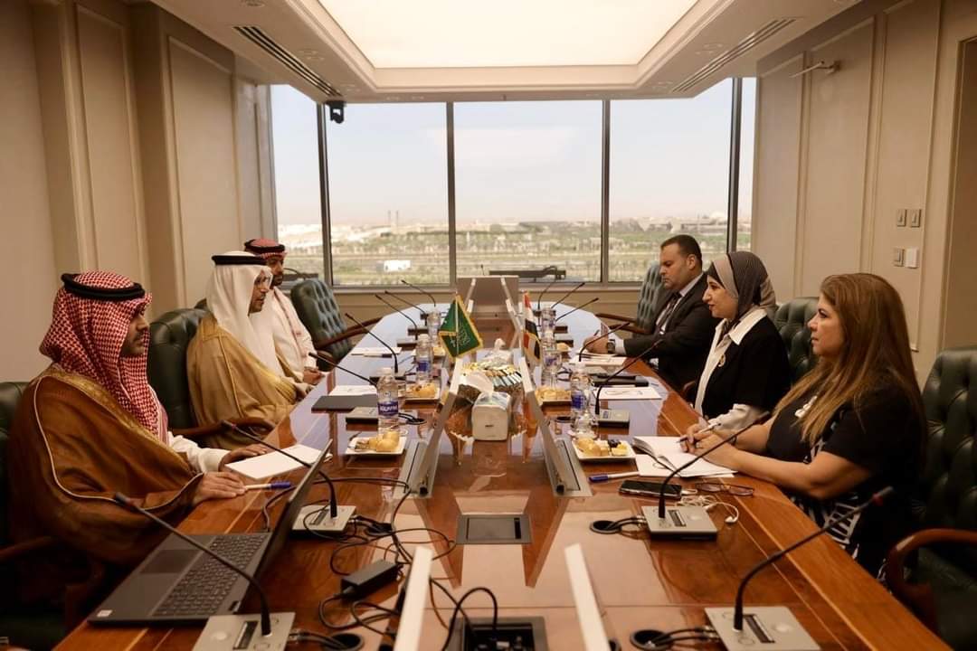 نائب وزير السياحة تبحث مع الرئيس التنفيذى للهيئة السعودية للبحر الأحمر سبل التعاون 