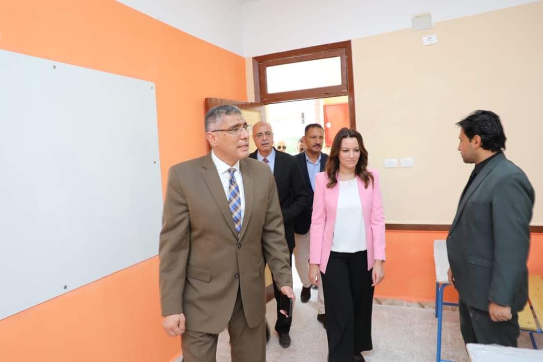 محافظ الجيزة يفتتح مدرسة للغات بحدائق أكتوبر وتوسعات بعدد من المدارس