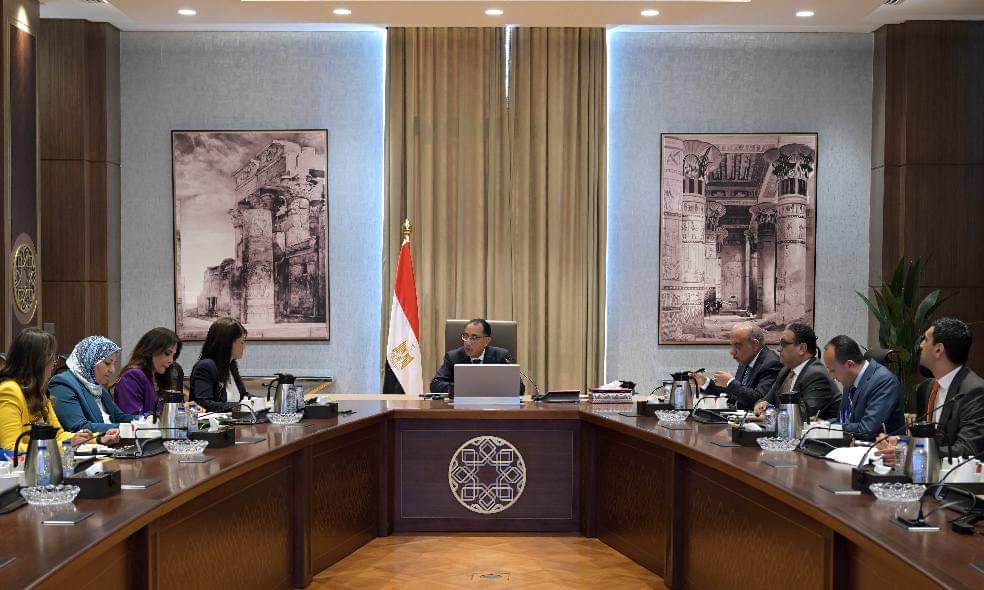 رئيس الوزراء يُتابع الخطة الاستثمارية لمشروعات الطاقة الجديدة والمتجددة