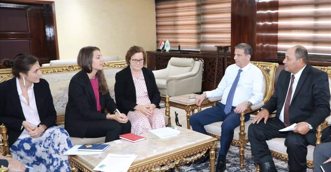 وزير الزراعة يبحث مع المديرة الإقليمية للوكالة الفرنسية للتنمية التعاون فى ترشيد المياه والتقاوى والاستثمار الزراعى 