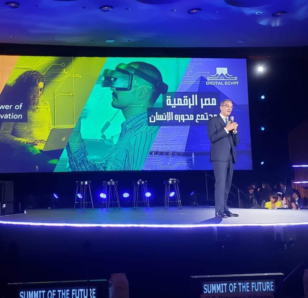 وزير الاتصالات : مستمرون فى رقمنة الخدمات الحكومية