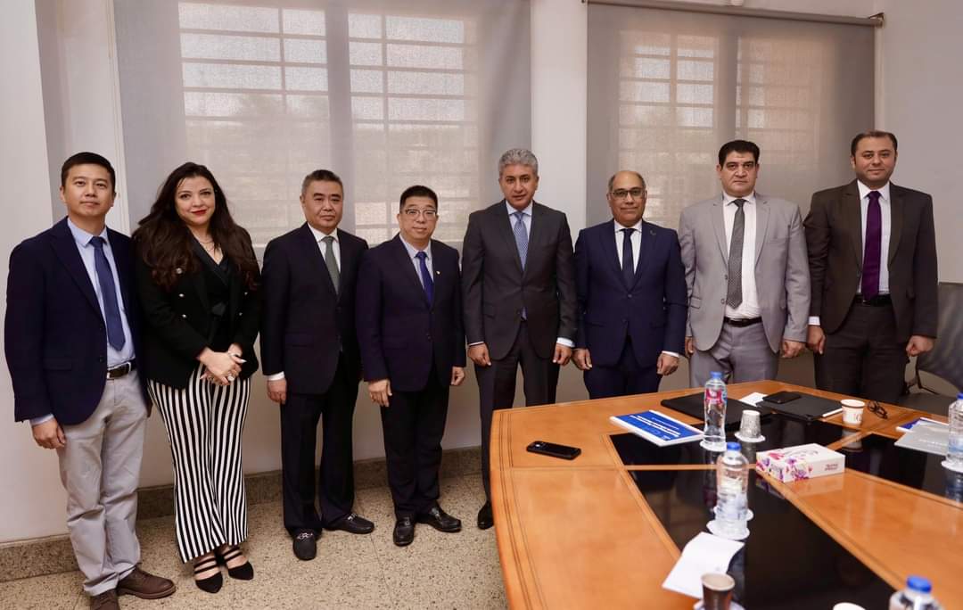 وزير السياحة والآثار يلتقى إحدى الشركات الكبرى العالمية فى مجال البواخر السياحية النهرية والبحرية 
