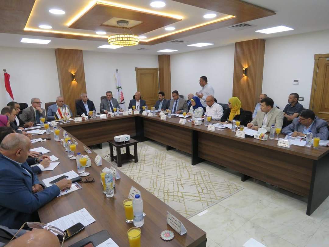 الإسكان : سرعة إنهاء إجراءات توفيق أوضاع الكيانات والأفراد المتواجدة بالأراضي المضافة للمدن الجديدة