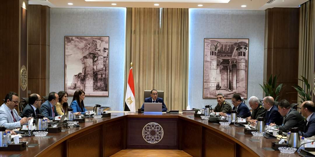 رئيس الوزراء يتابع مستجدات الموقف التنفيذى لمشروعات "حياة كريمة"