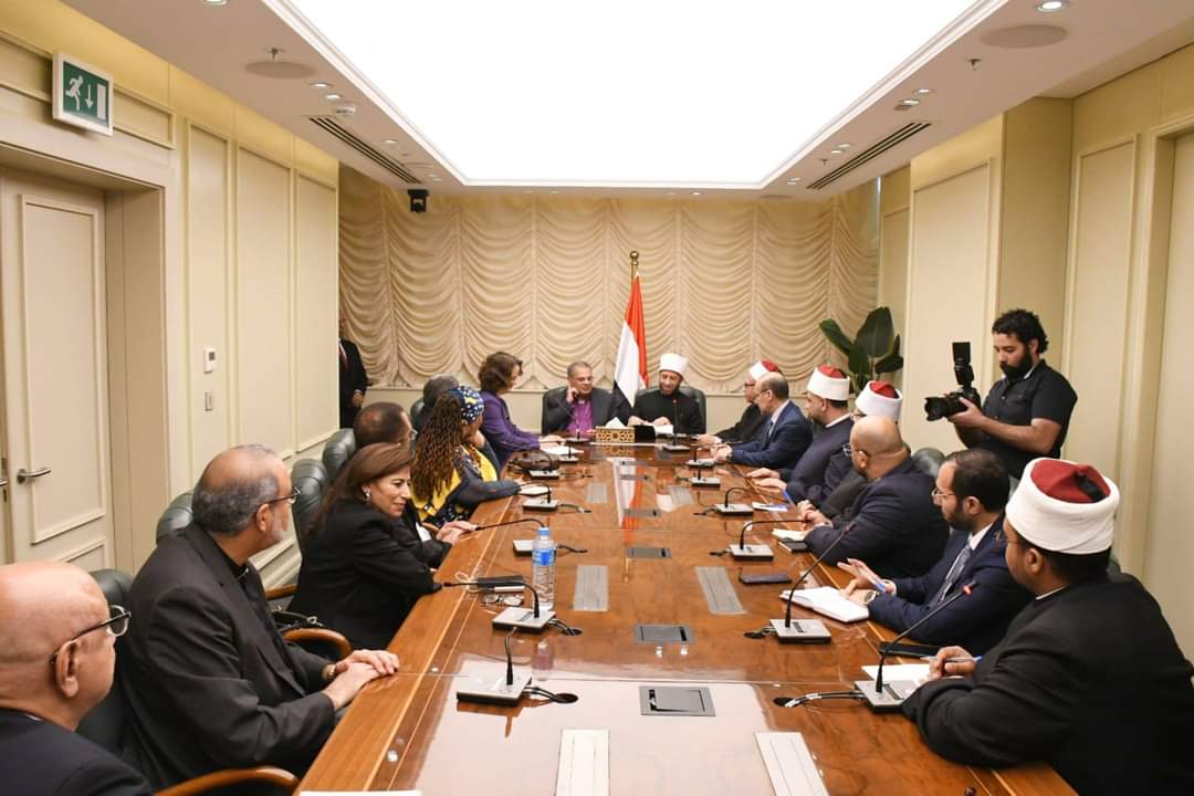 وزير الأوقاف يلتقى القس أندريه زكى ووفد مجلس كنائس جنوب إفريقيا