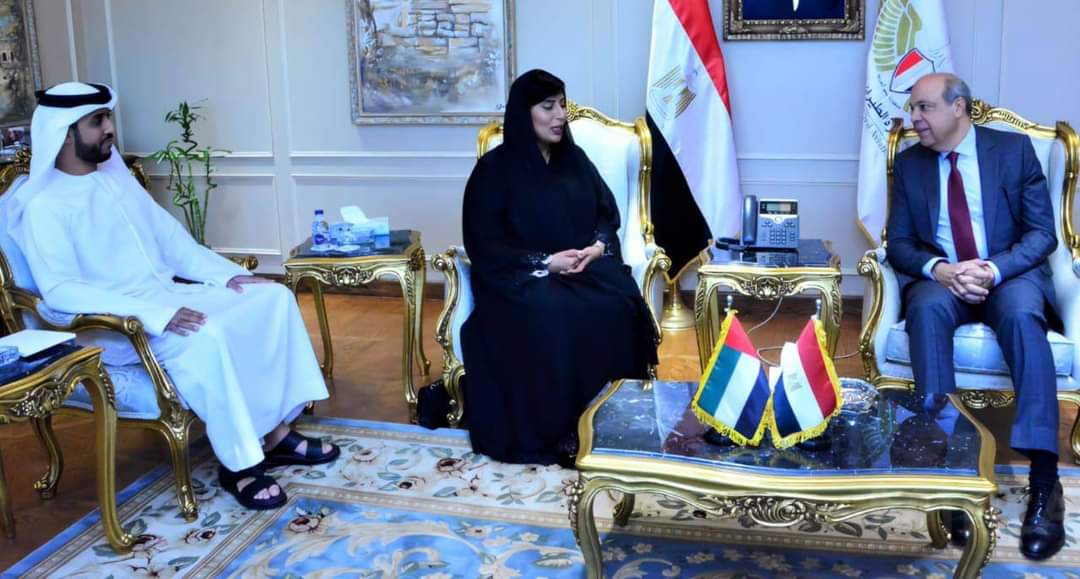 وزير الطيران يبحث مع سفيرة الإمارات تطوير أوجه التعاون