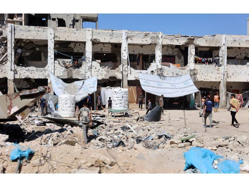 مرصد حقوقي: جيش الاحتلال قصف 16 مدرسة إيواء نازحين في قطاع غزة .. خلال شهر
