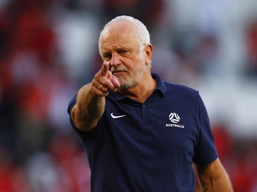 الاتحاد الأسترالي لكرة القدم .. يعلن رسميا استقالة مدرب المنتخب