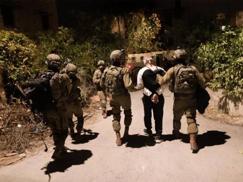 قوات الاحتلال الإسرائيلي تعتقل 45 فلسطينيا من الضفة الغربية .. بينهم أطفال وأسرى سابقين