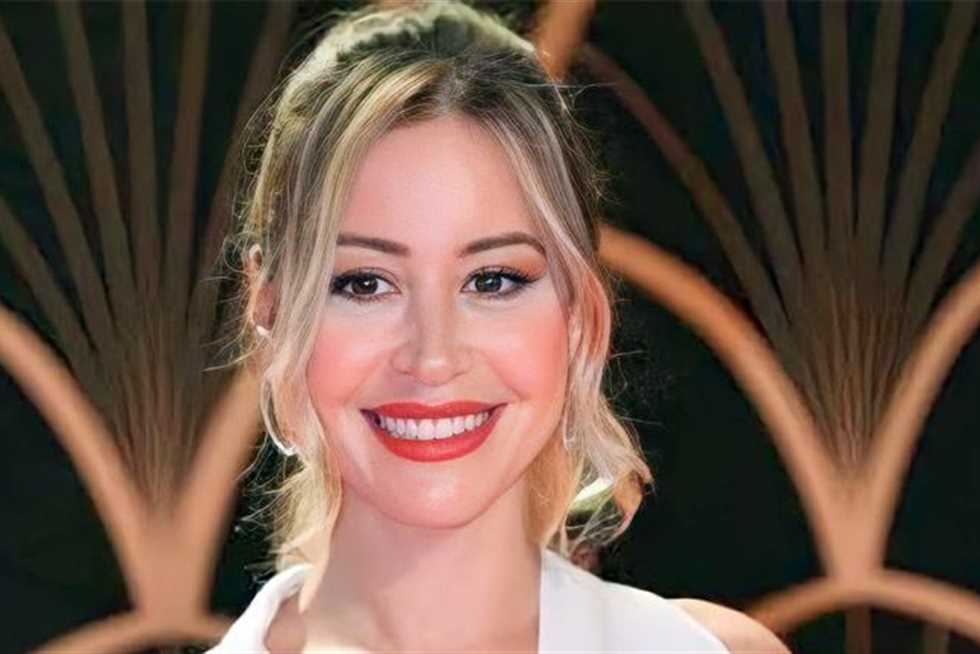 مهرجان الإسكندرية يكرم منة شلبى فى حفل الختام الليلة