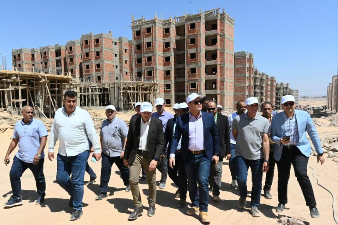 الشربيني يشدد على الإسراع بمعدلات تنفيذ وحدات "سكن لكل المصريين".. والتسليم للمستحقين