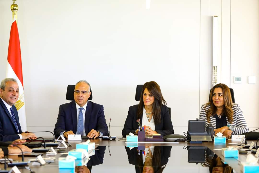 وزراء «التخطيط » و «الري» و«التنمية المحلية» يتابعون الموقف التنفيذى لمشروع مصرف كتشنر