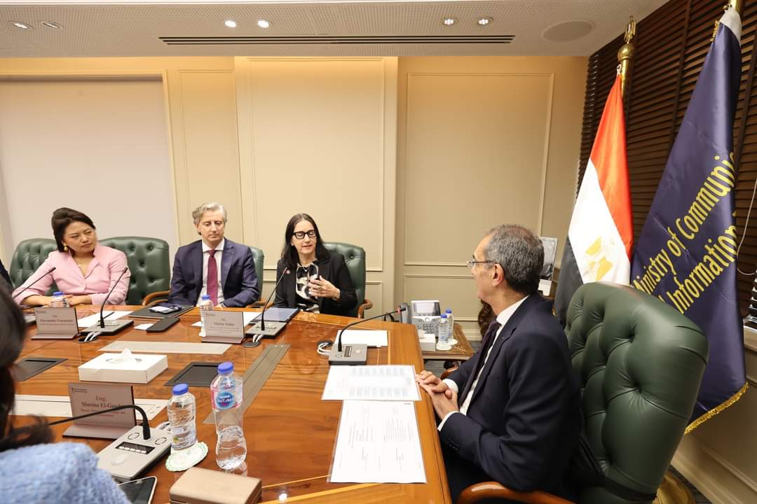 وزير الاتصالات يبحث مع برنامج الأمم المتحدة الإنمائى تعزيز التعاون فى البنية التحتية الرقمية والذكاء الاصطناعى 