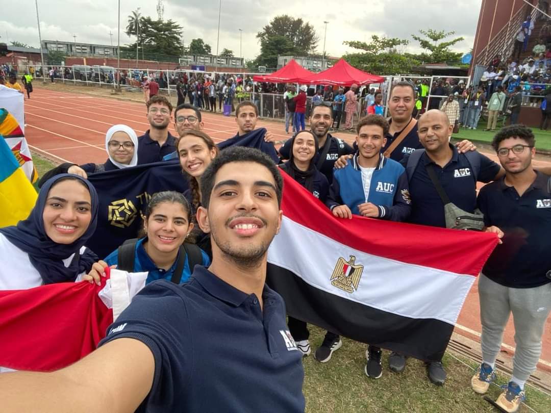 وزير التعليم العالى يهنئ بعثة الجامعة الأمريكية لفوزها ببطولة الألعاب الأفريقية