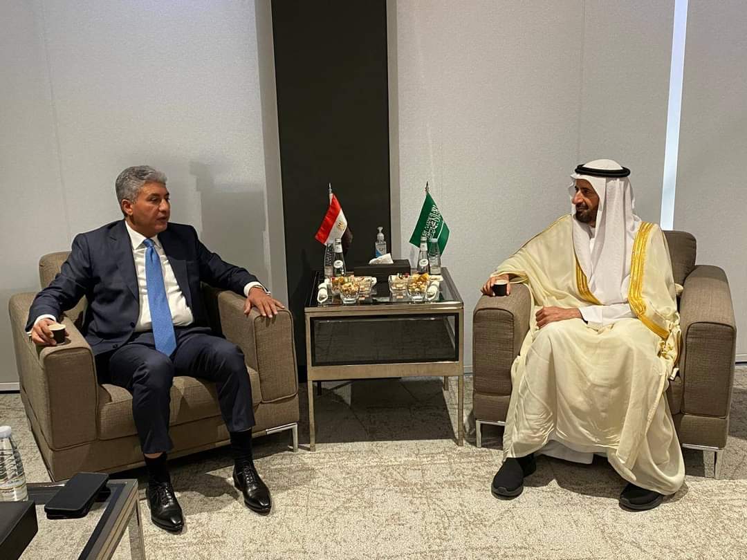 وزير السياحة يلتقى وزير الحج السعودى فى ختام زيارته للملكة 