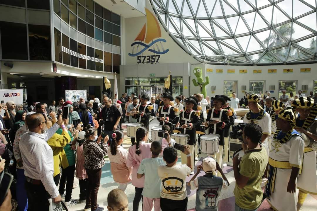 إدارة الموسيقات العسكرية تشارك فى إقامة حفل لأطفال مؤسسة مستشفى "سرطان 57357"