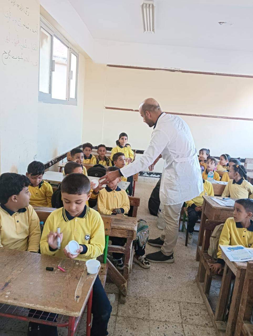 حملات وقائية للفحص والكشف المبكر وعلاج البلهارسيا والطفيليات المعوية لطلاب المدارس الريفية