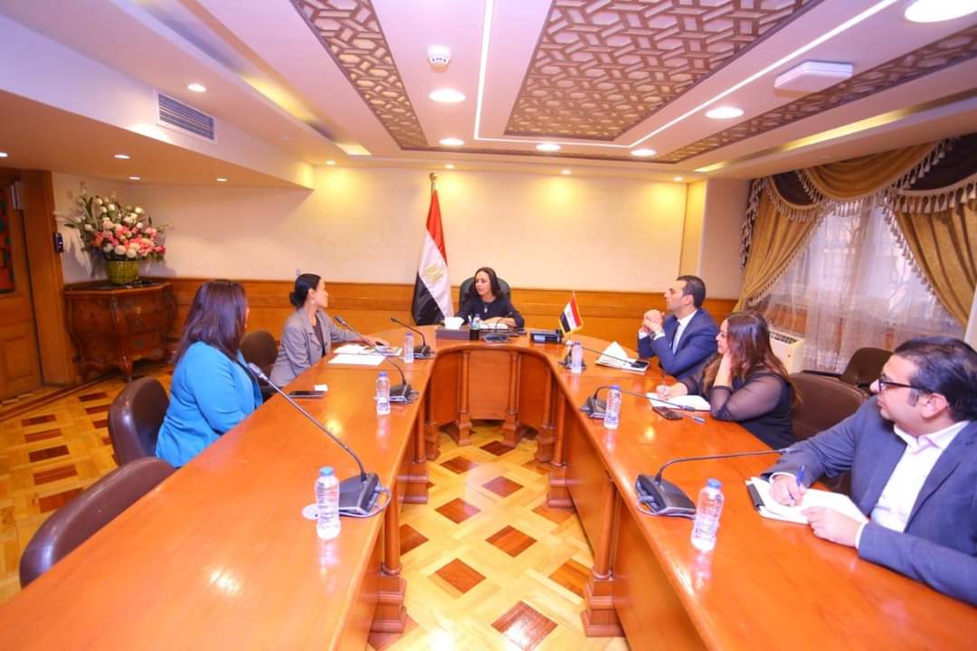وزيرة التضامن تلتقى المدير القطري لمؤسسة دروسوس