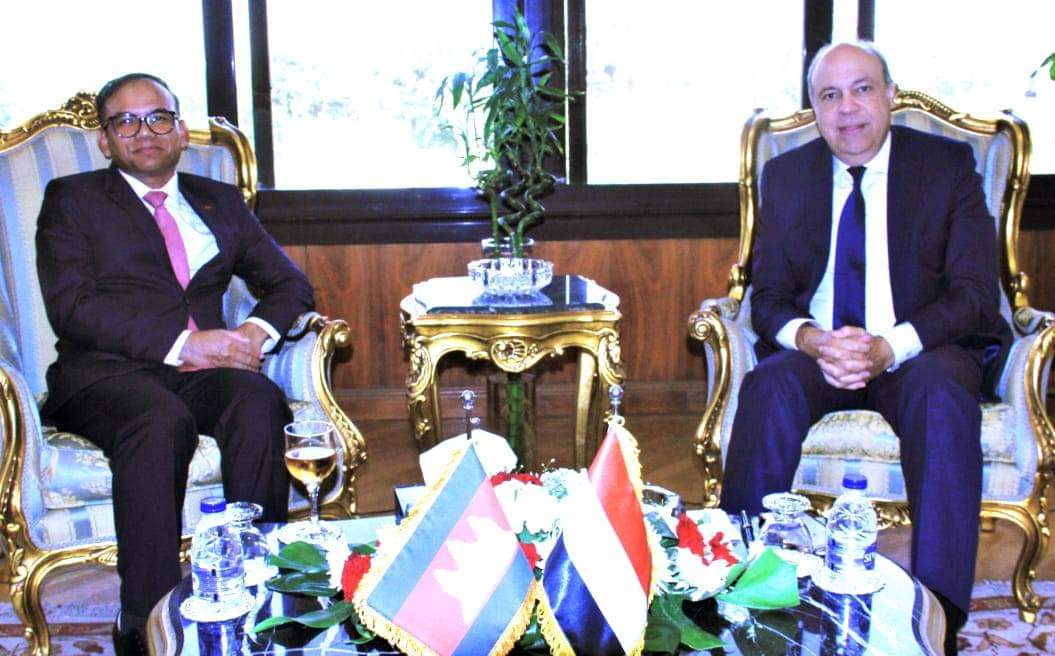 دراسة إمكانية توقيع اتفاقية نقل جوى مع كمبوديا