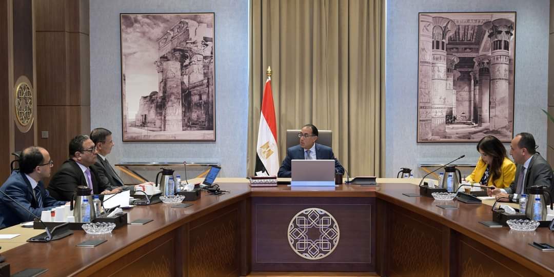 مدبولى اطمأن من وزير الزراعة على توافر السلع في جميع المنافذ للمواطنين بأسعار مناسبة