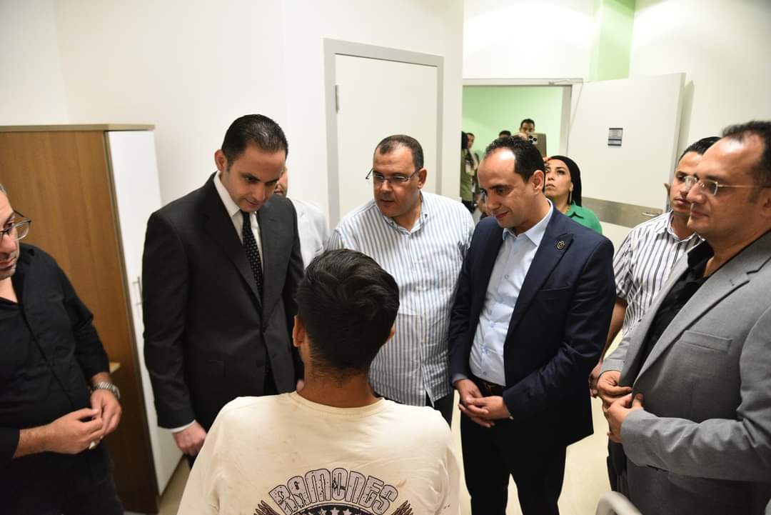تنسيق كامل بين المستشفيات الجامعية ومستشفيات وزارة الصحة لتقديم الرعاية الطبية والعلاجية لطلاب حادث أتوبيس الجلالة