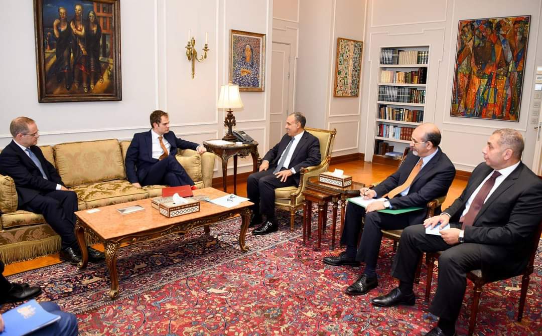 وزير الخارجية يطالب بريطانيا بالاعتراف بالدولة الفلسطينية