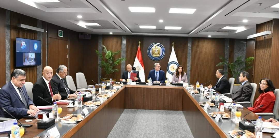 بدوى : الحكومة الجديدة تتكامل وتدعم بقوة أهداف قطاع البترول لزيادة الإنتاج
