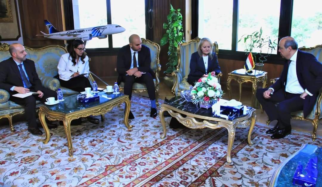 الحفنى : توسيع آفاق التعاون والتنسيق مع كافة الجهات والمؤسسات التي تدعم تنفيذ المشروعات التنموية بمنظومة الطيران المدنى