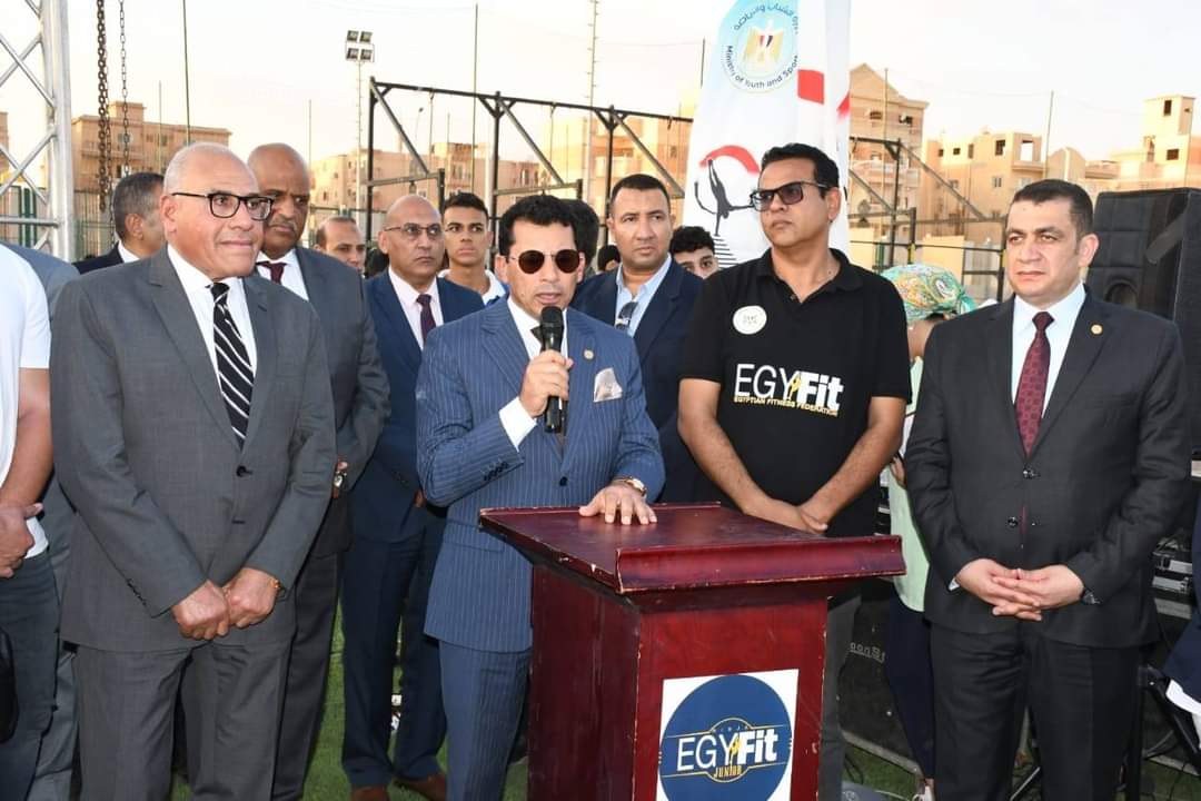 وزير الشباب والرياضة يشهد التشغيل التجريبى لمركز التنمية الشبابية بالسادس من أكتوبر