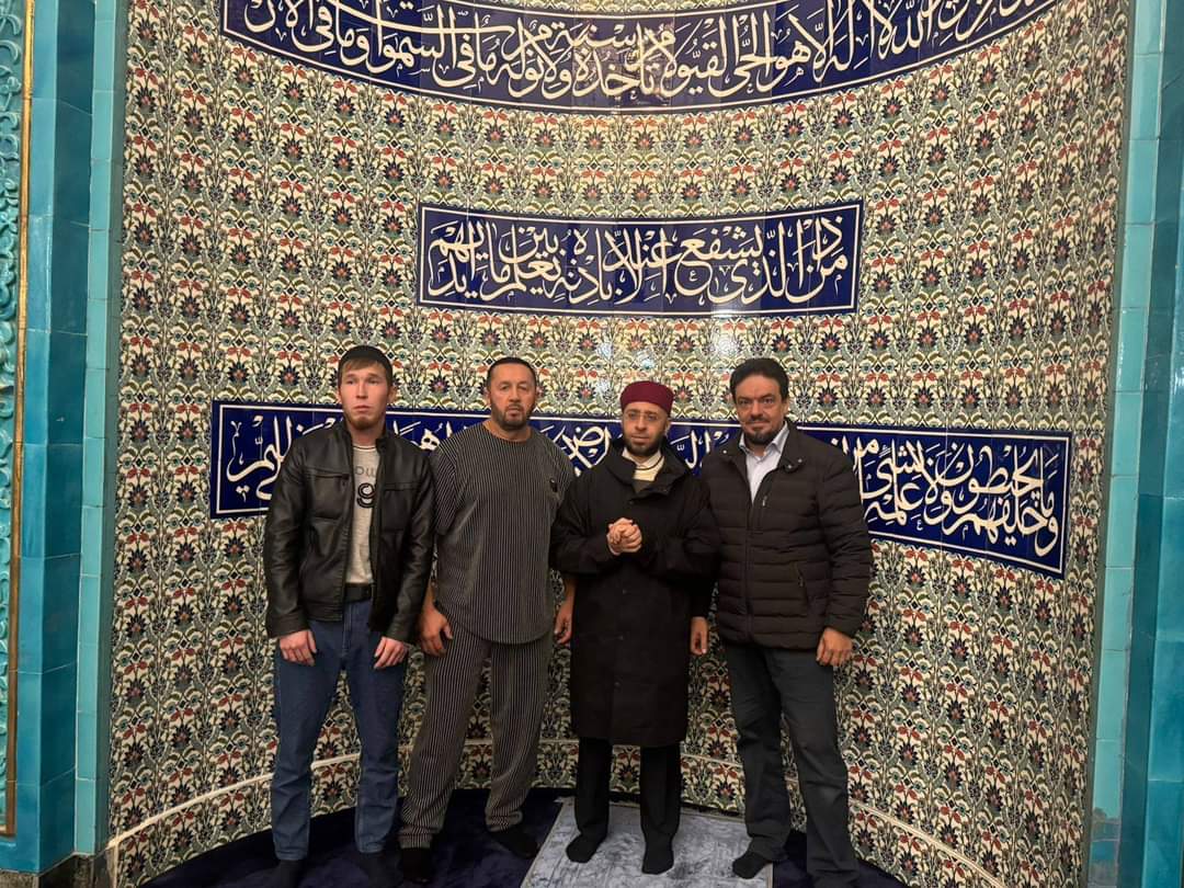 وزير الأوقاف يزور مسجد سانت بطرسبرج الكبير (المسجد الأزرق بروسيا)