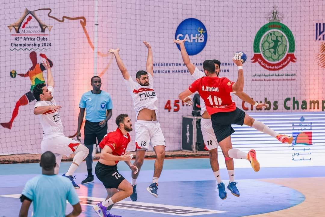 صفحة الأهلى تحتفل بقاضية رجال اليد