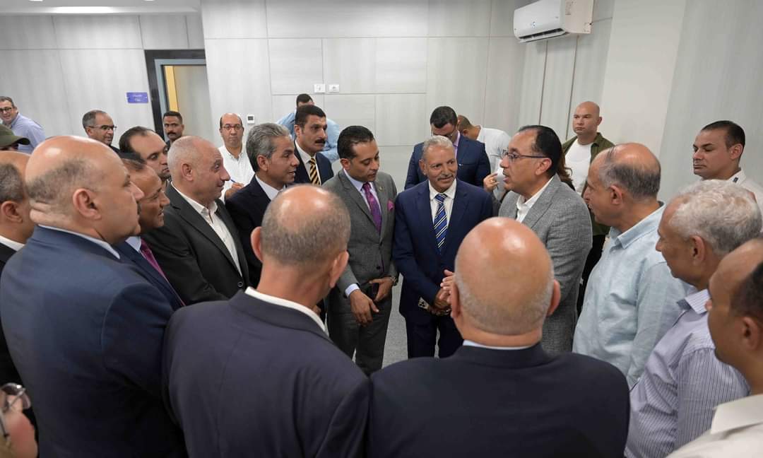 نواب المنيا.. لمدبولى : ما يتم على أرض " إعجاز"وليس "إنجازا" ويحسب للقيادة السياسية وللحكومة  