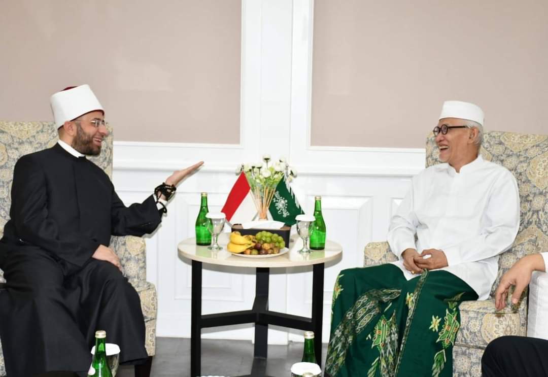 وزير الأوقاف يزور كبرى المؤسسات الدينية بإندونيسيا