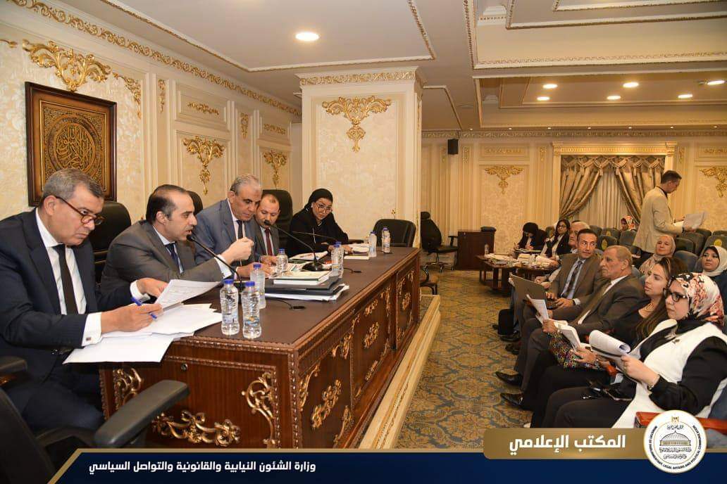 وزير الشئون النيابية والقانونية : إعفاء الشركات والمؤسسات من تحصيل المبالغ المقررة لصالح صندوق التدريب.. فى هذه الحالة