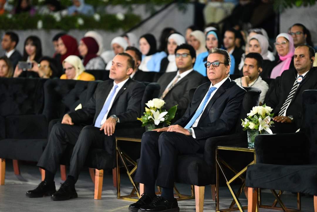 وزير الصحة يشهد الجلسة النقاشية "التعليم كركيزة أساسية لتحقيق التنمية البشرية المستدام"