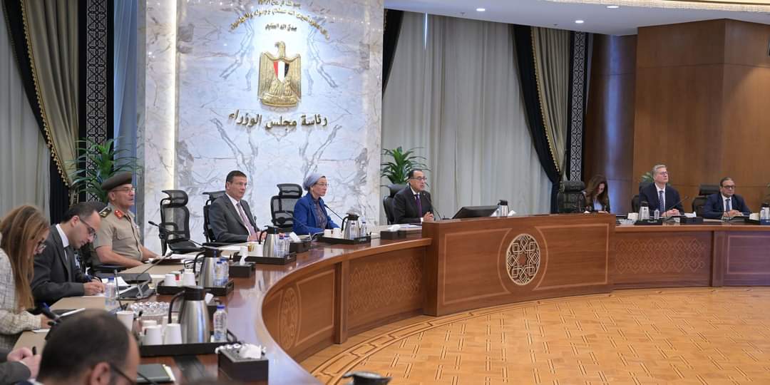 رئيس الوزراء يتابع الاستعدادات للمشاركة في COP 29.. والجهود الوطنية للتعامل مع التغيرات المناخية 