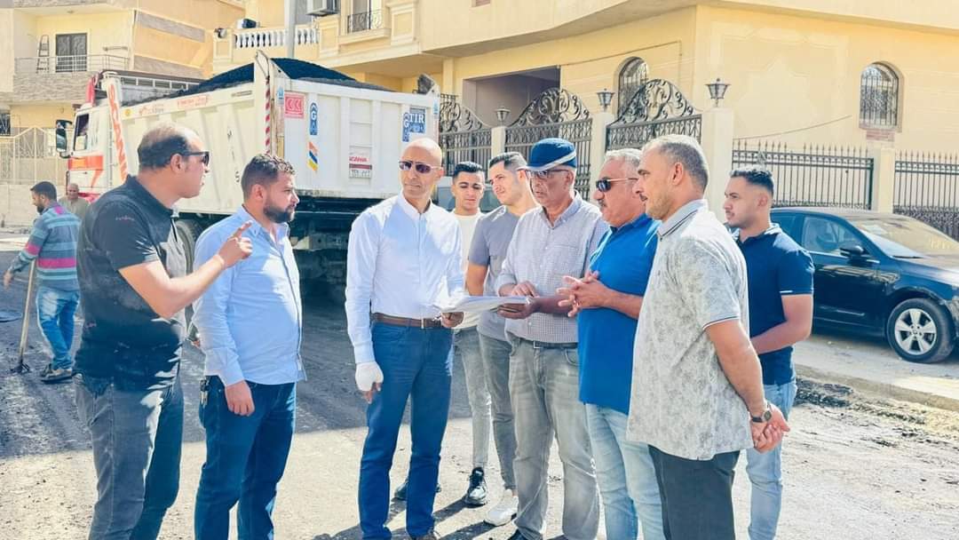 وزير الإسكان يتابع سير العمل بمنظومة الطرق والنقل الجماعي بعددٍ من المدن