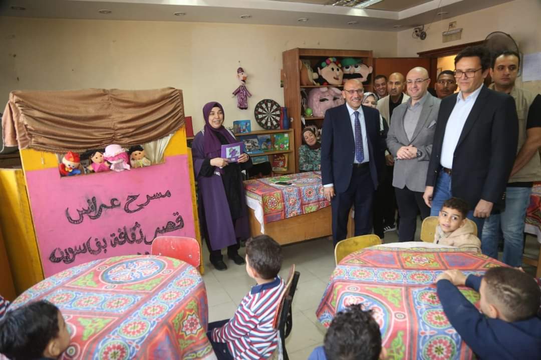 وزير الثقافة ومحافظ بني سويف يتفقدان قصر ثقافة المدينة والسينما الصيفية