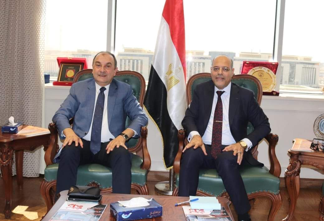 جبران وشيمى : تنمية مهارات العاملين ومواكبة التطورات التكنولوجية فى مختلف المجالات